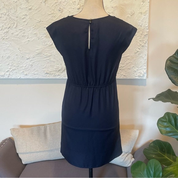 Banana Republic Geometric Cutout Neckline Dress Navy Blue Sz 00P Petite NWT - Picture 5 of 8